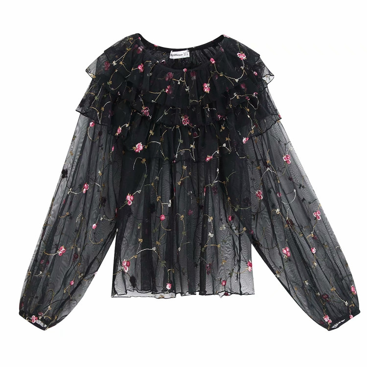 Fekete tüll blúz hímzéssel és hosszú ujjal