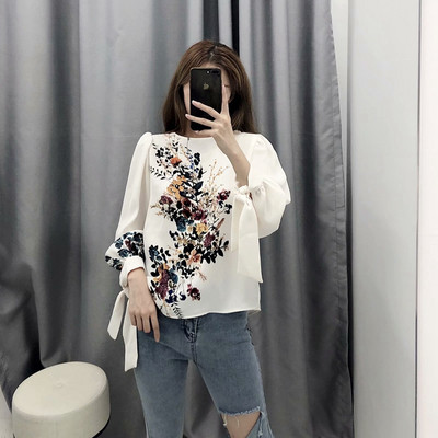 Bluza eleganta de dama cu imprimeu floral si cravate la maneca