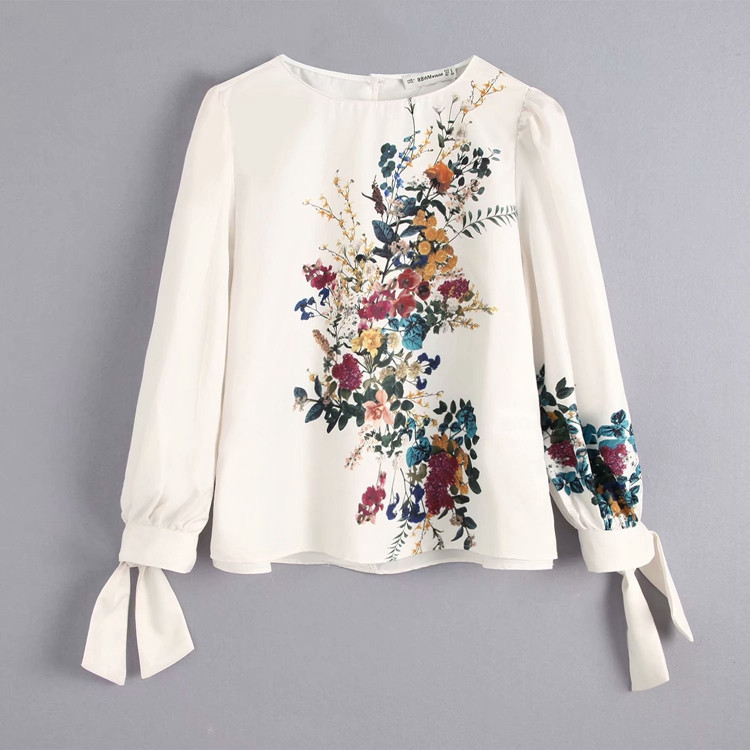 Bluza eleganta de dama cu imprimeu floral si cravate la maneca