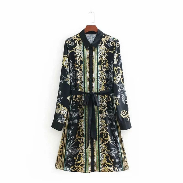 Színes rátéttel, hosszú ujjú női ruha