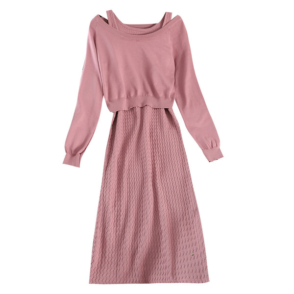 Set modern de dama care include un pulover si o rochie in mai multe culori