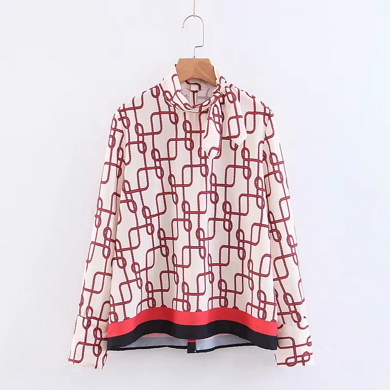 Színes motívumú, O-nyakú női blúz