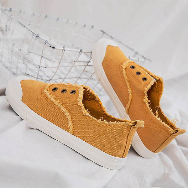 Alkalmi női tornacipő nyakkendő nélkül több színben