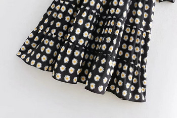 Női ruha modell hosszú ujjal