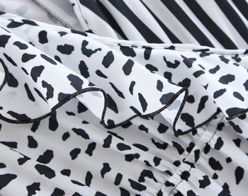 Rochie de dama cu maneci scurte si decolteu in V in alb-negru