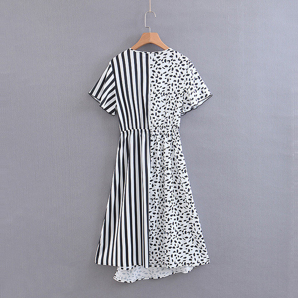 Rochie de dama cu maneci scurte si decolteu in V in alb-negru