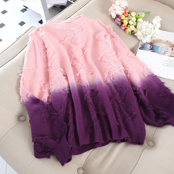 Aktuális női pulóver irizáló színekben