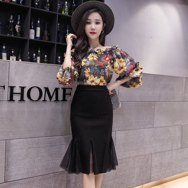 Model modern de fustă de damă croiată în culoarea neagră