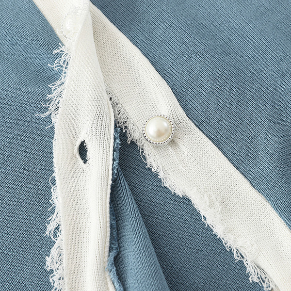 Modern női szett, amely egy ruhát és egy hosszú kardigánt tartalmaz több színben