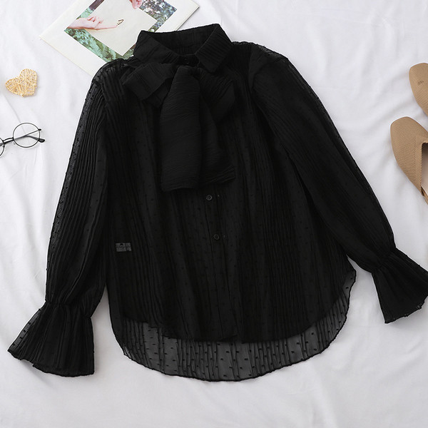 Stílusos női ing gallérján szalaggal több színben