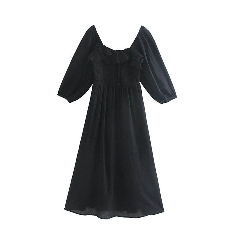 Rochie lunga de dama cu umerii goi in alb si negru