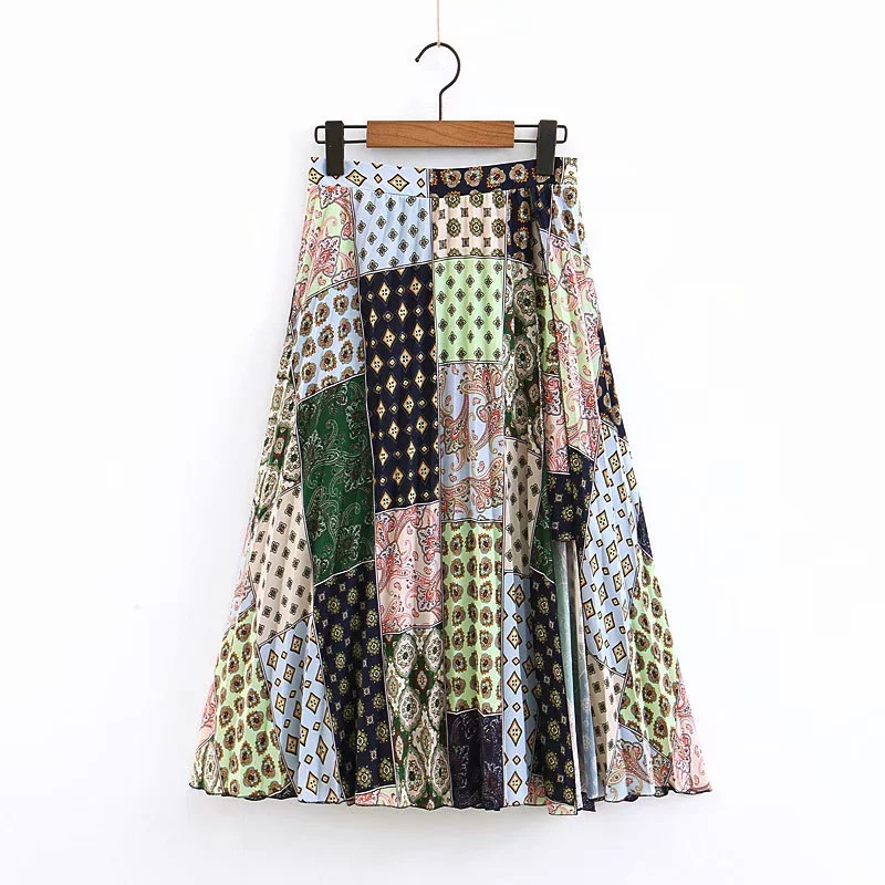 Női rakott szoknya színes mintával