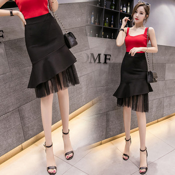 Stílusos női szoknya fekete szabású modellben