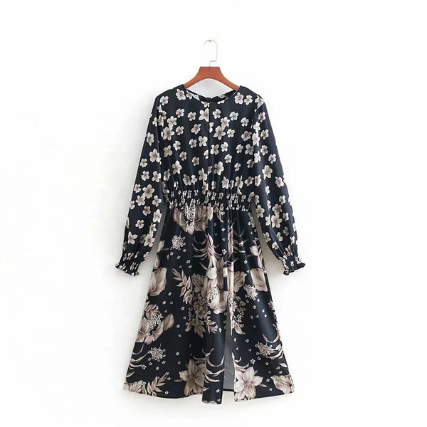 Modern női ruha hosszú ujjal, virágmintával