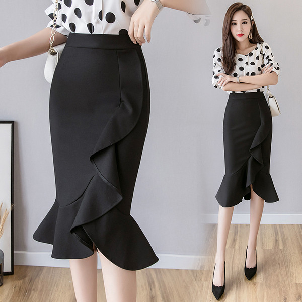 Modern női szoknya fekete színben, magas derékkal
