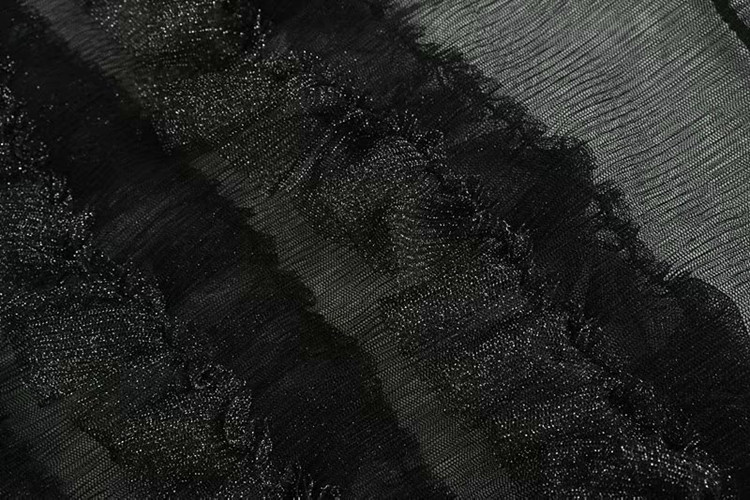 Átlátszó tüll blúz fekete színben