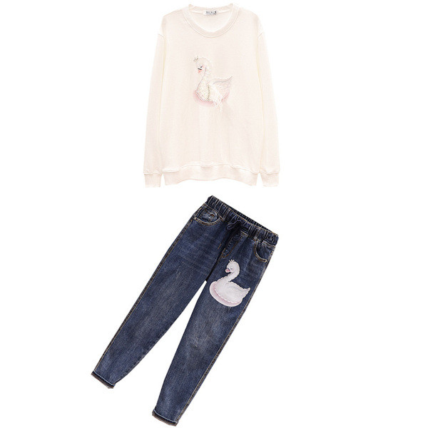 Set de dama de toamna care include bluza si blugi in trei culori