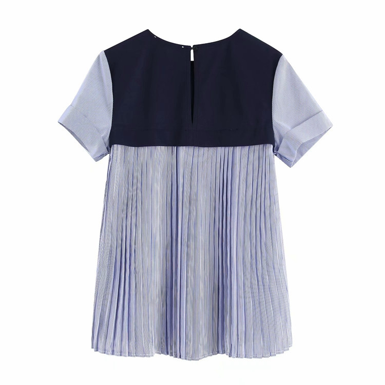 Bluza casual cu decolteu oval si pliuri - doua culori