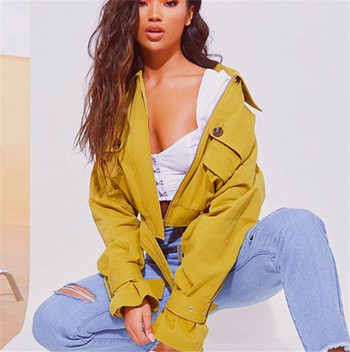 Geaca de dama de toamna model scurta cu curea de culoare galbena