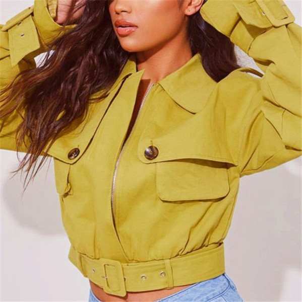 Geaca de dama de toamna model scurta cu curea de culoare galbena