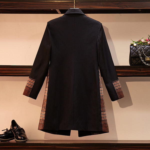 Jachetă de damă modernă în carouri cu mâneci lungi de culoare neagră