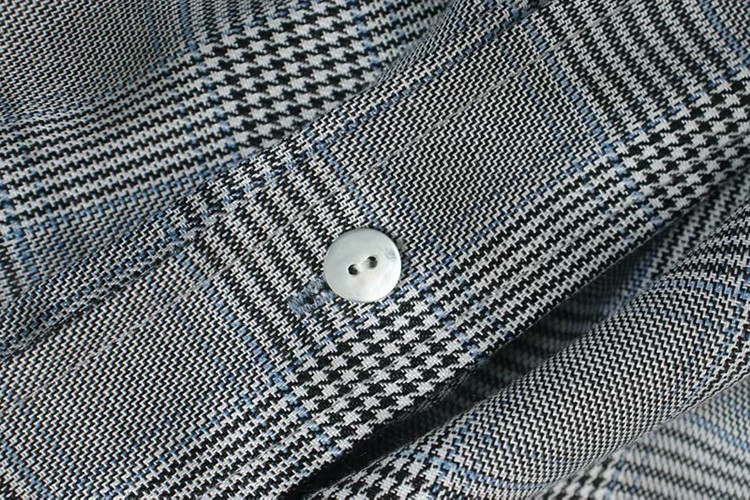 Cămașă de damă asimetrică în carouri de culoare gri