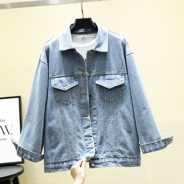 Geaca de dama din denim model lat cu aplicatie pe spate