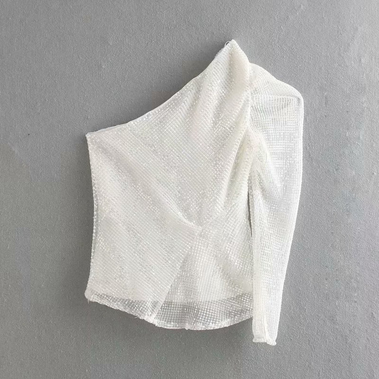 Bluza de dama eleganta cu umar gol in alb cu efect stralucitor