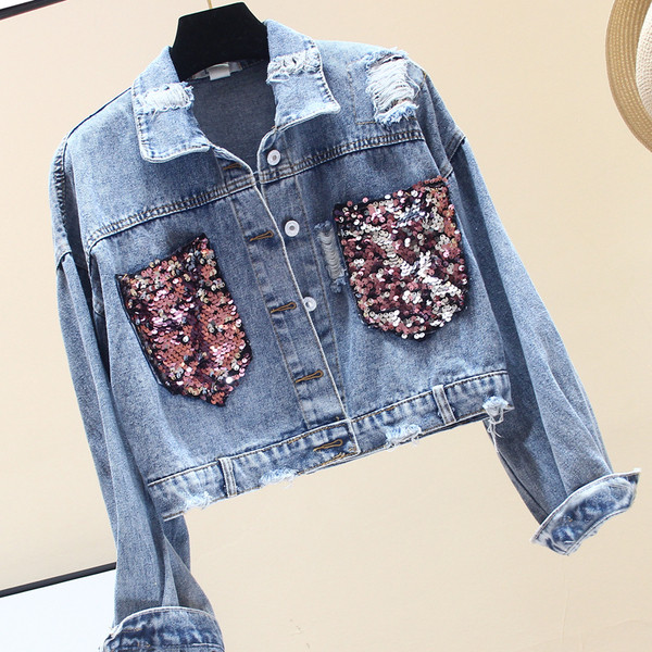 Актуално дамско дънково яке с пайети и скъсани мотиви - широк модел