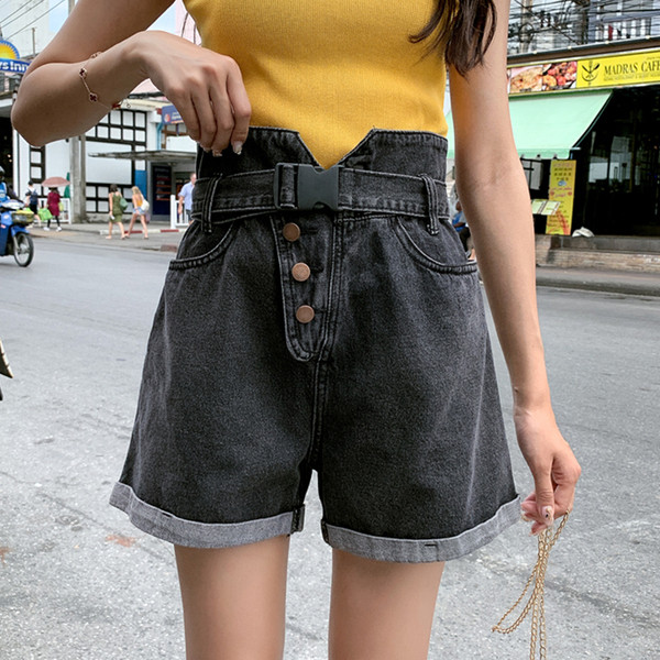 Pantaloni scurti moderni de dama in doua culori cu talie inalta