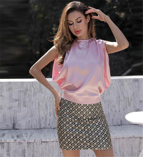 Stílusos női szoknya magas derékkal