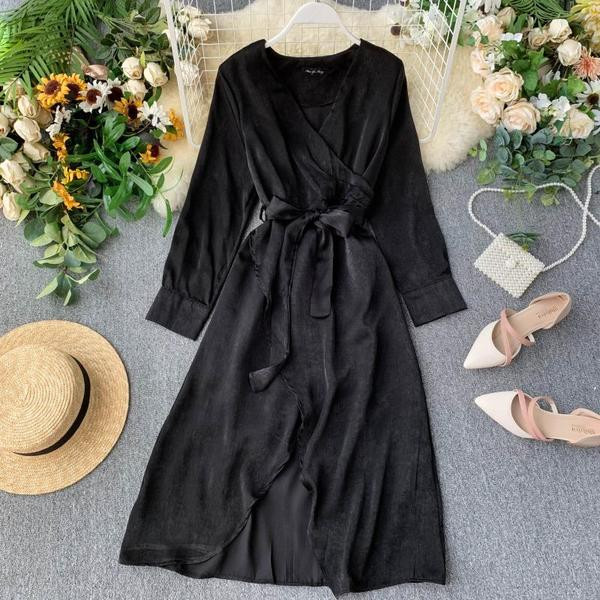 Rochie de dama cu maneci lungi si curea in talie in mai multe culori