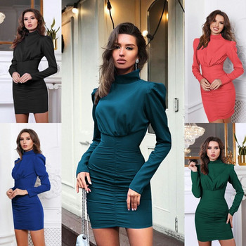 Aktuális női ruha magas gallérral, különböző színekben