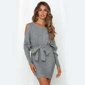 Modern női ruha csupasz váll és övvel több színben