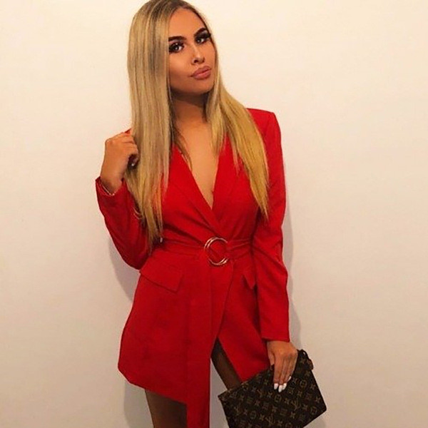 Stílusos női kabát hosszú modell fekete és piros övvel