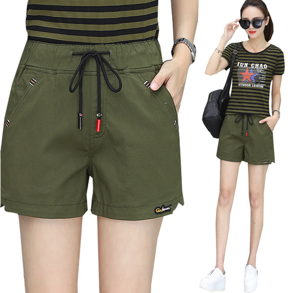 Pantaloni scurti moderni de dama in doua culori cu cravate