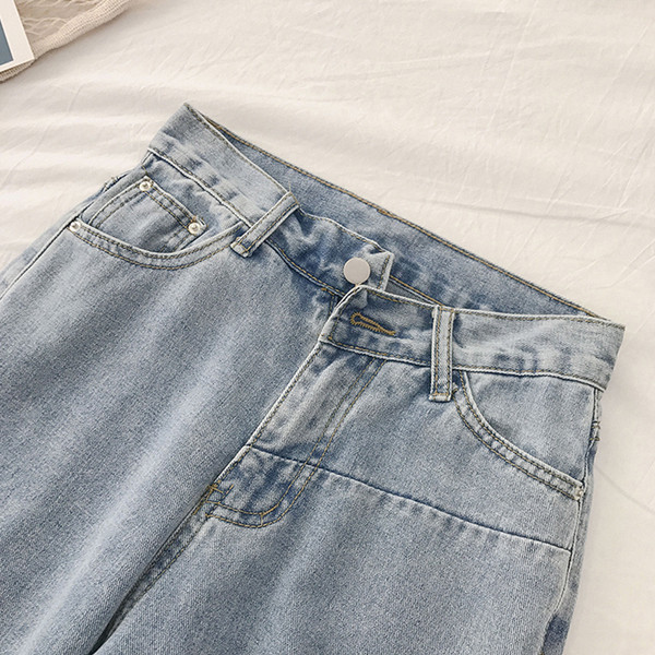 Blugi moderni de dama de culoare deschisa