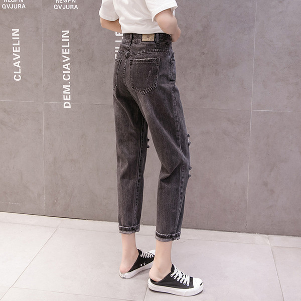 Szürke női alkalmi farmernadrág, csíkos motívumokkal