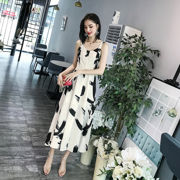 Rochie lunga de dama moderna - model croiat