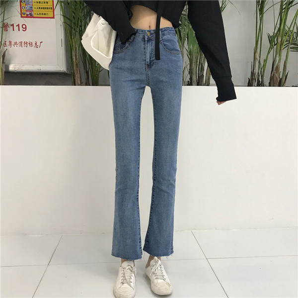 Alkalmi női farmer egyenes modell magas derékkal, kék színben