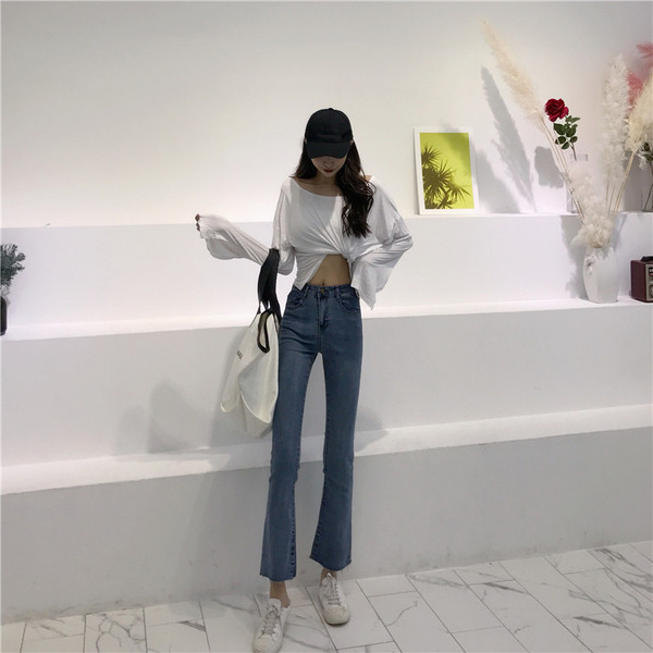 Alkalmi női farmer egyenes modell magas derékkal, kék színben