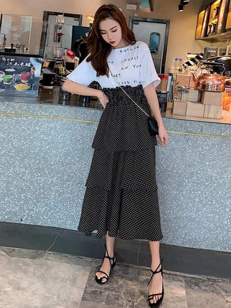 Alkalmi női ruha szabású modell két színben, rövid ujjal