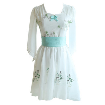 Elegáns női ruha virágmintás - szabású modell