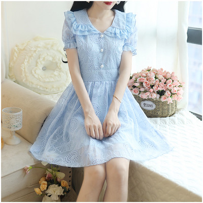 Női aktuális ruha rövid ujjú fehér és kék színben