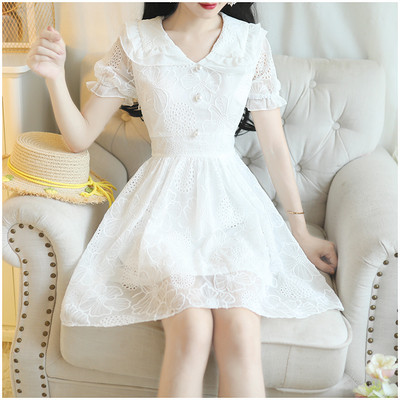 Női aktuális ruha rövid ujjú fehér és kék színben