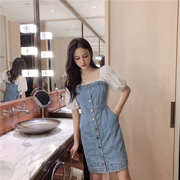 Modern női farmer ruha ejtett ujjakkal