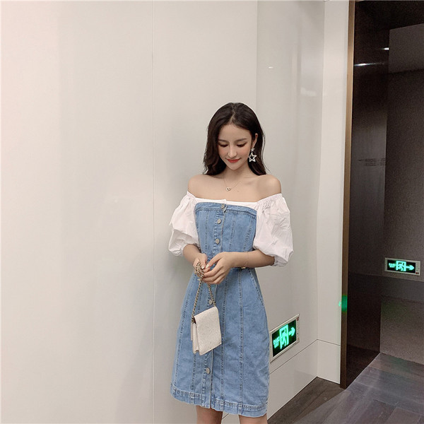 Modern női farmer ruha ejtett ujjakkal