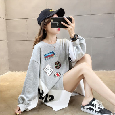 Bluza casual dama cu embleme - model lung