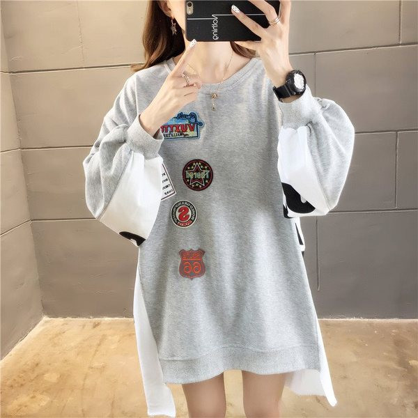 Bluza casual dama cu embleme - model lung