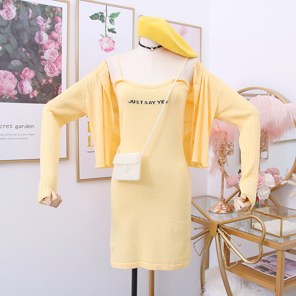 Alkalmi női ruha sárga, zöld és fekete színekben